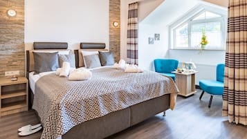 Comfort-Doppelzimmer | Zimmersafe, Schreibtisch, Verdunkelungsvorhänge, Bügeleisen/Bügelbrett