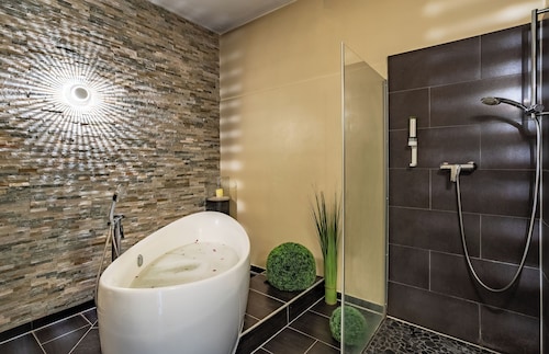 Aqualux Wellness & Tagungshotel