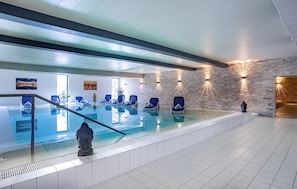 2 indoor pools, seasonal outdoor pool, pool loungers - Aqualux Wellness & Tagungshotel (Bad Salzschlirf)