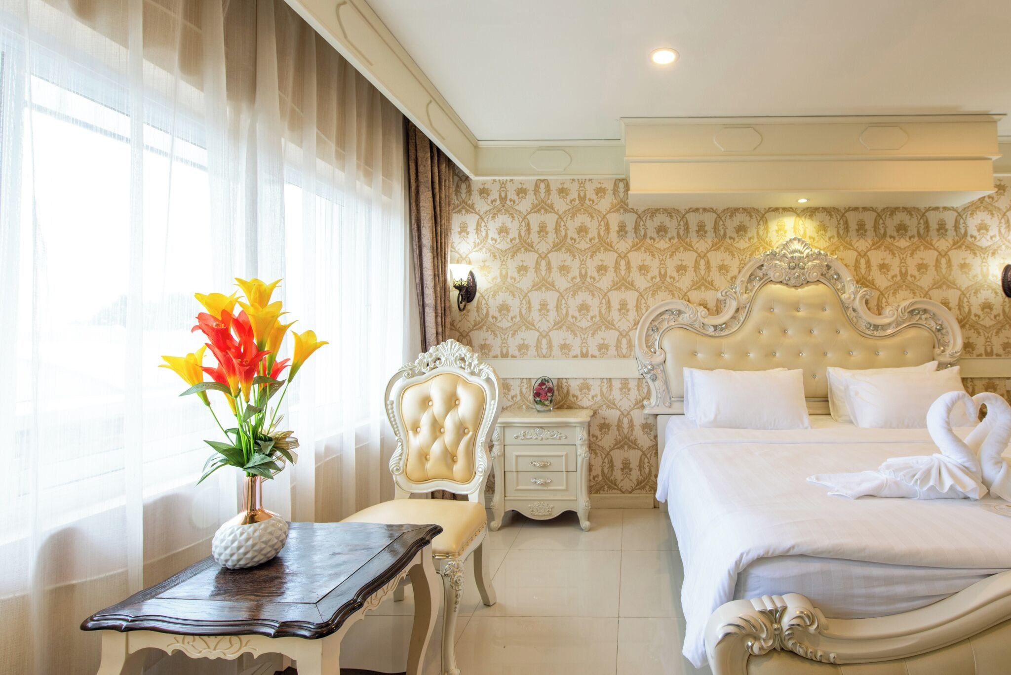 executive room | blackout curtains, free wifi, bed sheets, wheelchair access