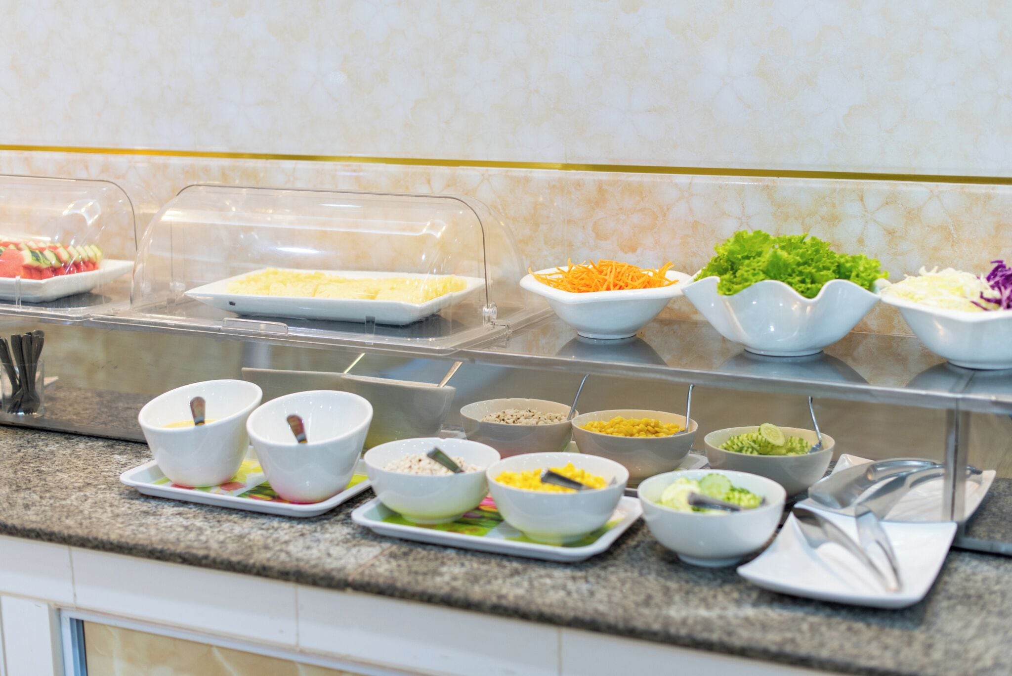 daily buffet breakfast (thb 150 per person)
