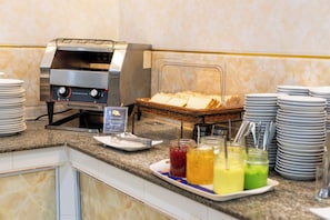 Daily buffet breakfast (THB 150 per person)