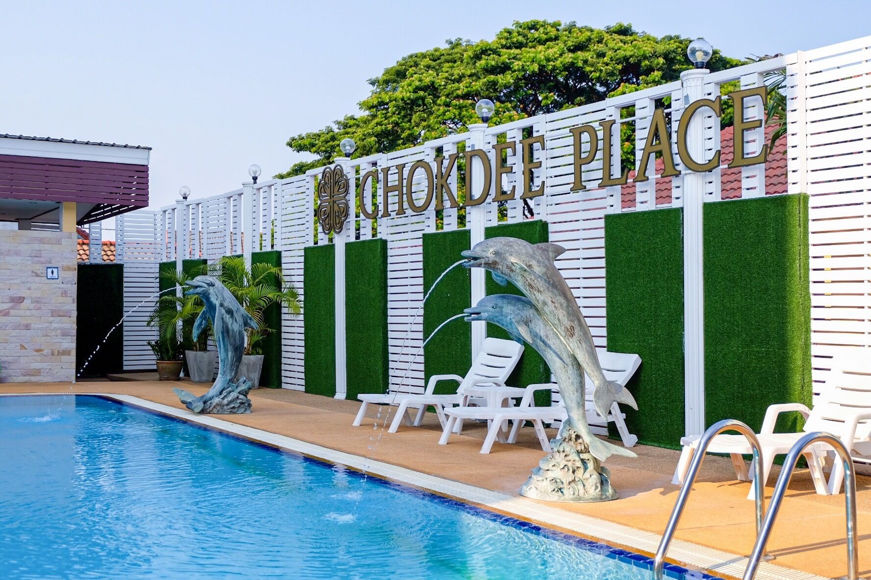 2 piscinas al aire libre