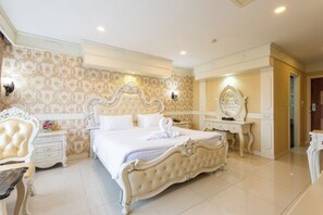 Blackout curtains, free WiFi, bed sheets, wheelchair access - Chokdee Place (Sakon Nakhon)