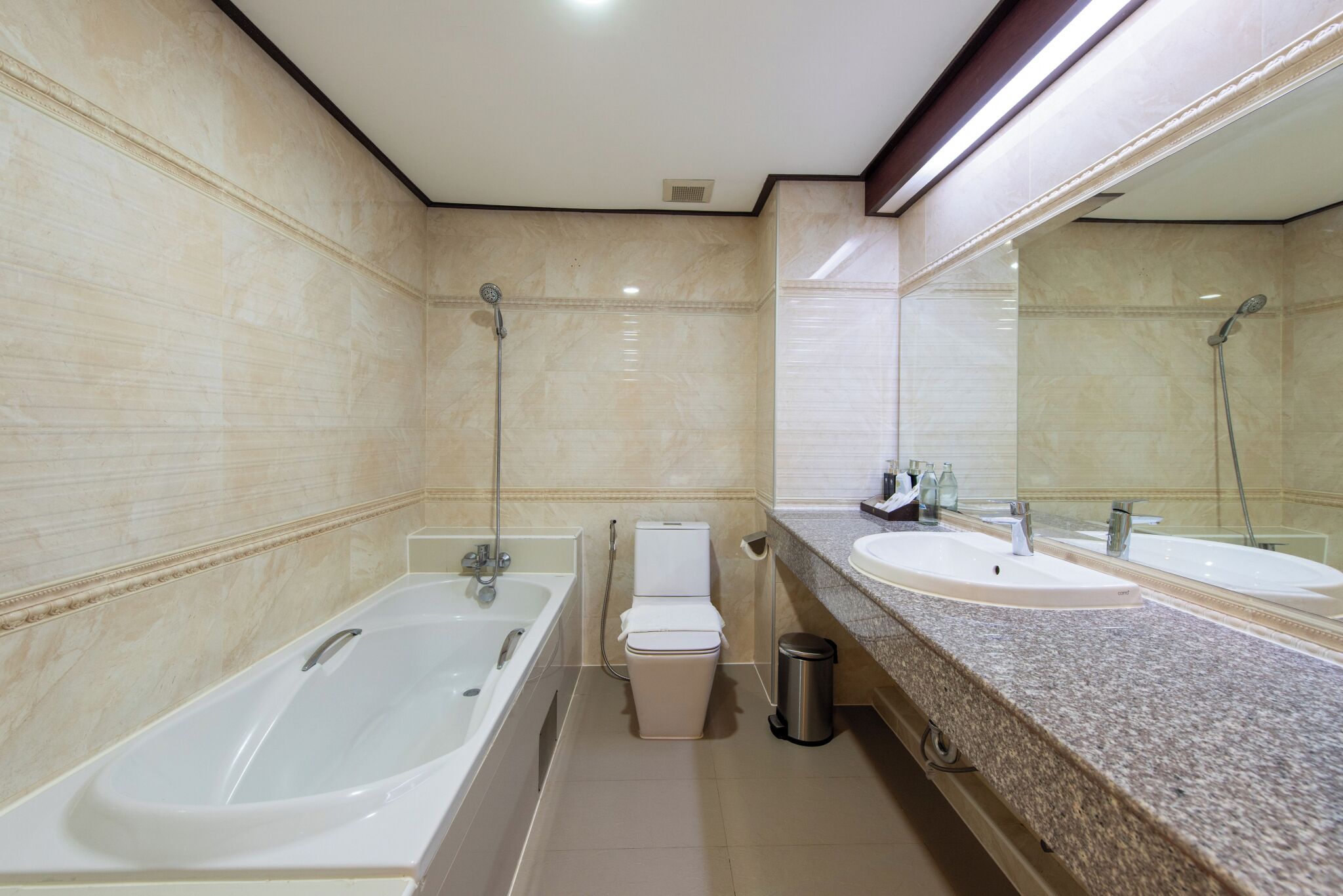 executive room | blackout curtains, free wifi, bed sheets, wheelchair access