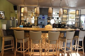 Bar (en la propiedad)