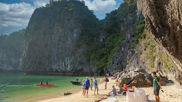 Beach nearby, sailing, kayaking, fishing
