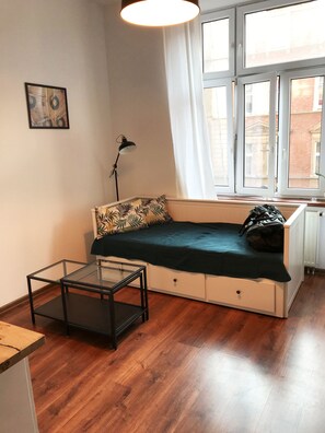 슈피리어 스튜디오 | 고급 침구, 각각 다른 스타일의 인테리어, 각각 다르게 가구 비치, 다리미/다리미판