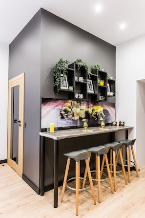 Refrigerador, cafetera expreso, cafetera/tetera, tetera/pava eléctrica