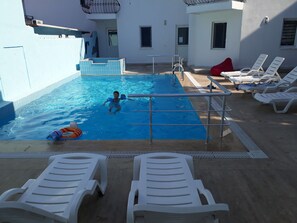 Udendørs pool