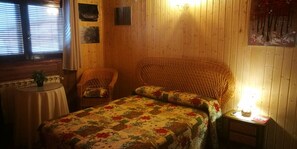 Casa, 5 quartos, piscina particular | 5 quartos, escrivaninha, ferros/tábuas de passar roupa
