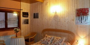 منزل - ٥ غرف نوم - بمسبح خاص | منطقة المعيشة | تلفزيون بشاشة مسطحة، مدفأة