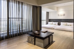 Suíte executiva | Edredons de pluma, camas Select Comfort, frigobar, cofres nos quartos