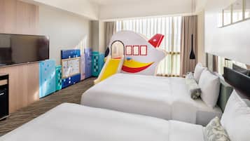 Superior Kid-Friendly Family Room