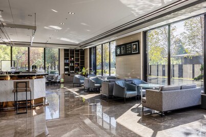 Hsin Hotel