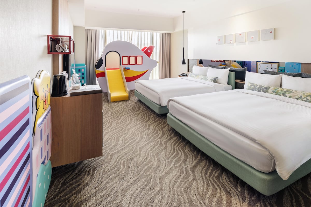 Superior Kid-Friendly Family Room | 1 bedroom, down comforters, Select Comfort beds, minibar
