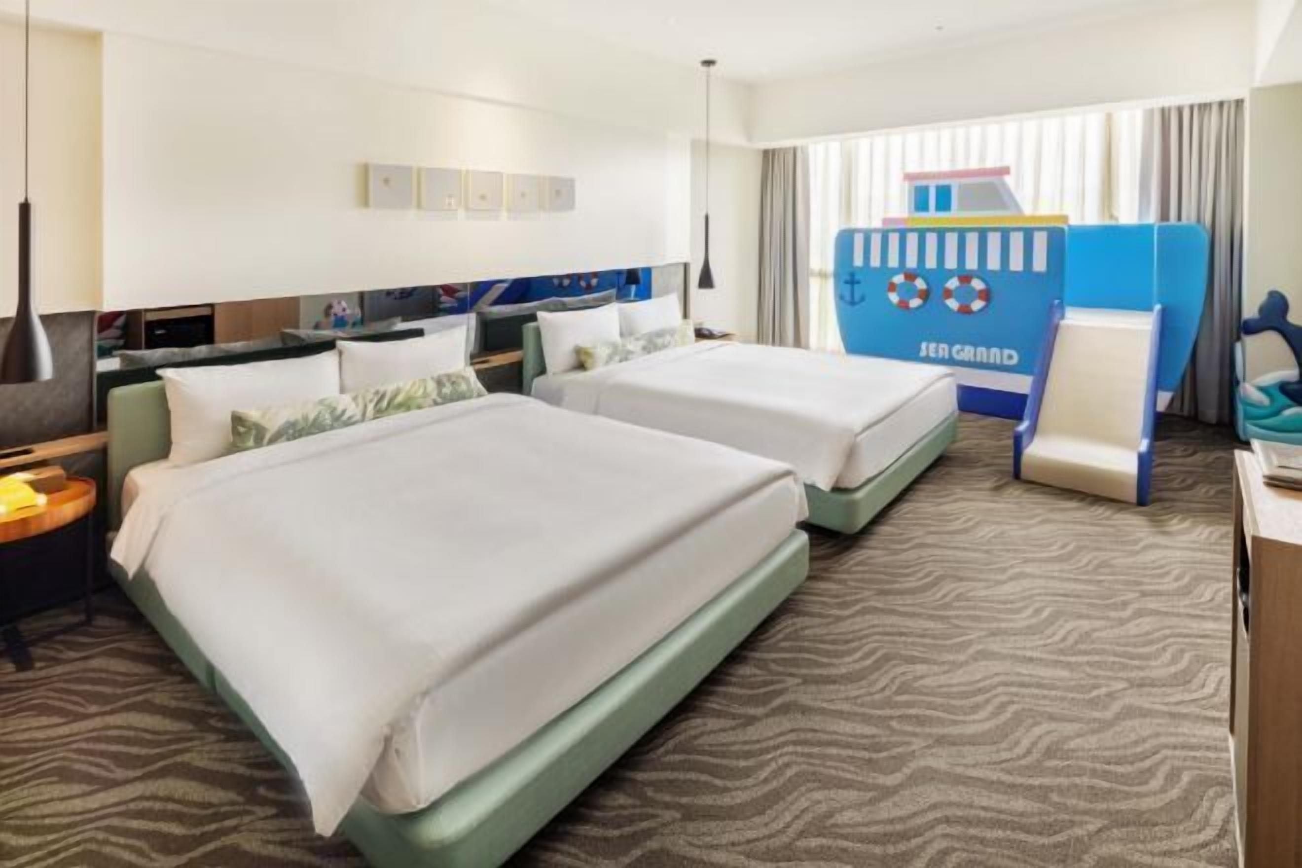 Down duvets, Select Comfort beds, minibar, in-room safe