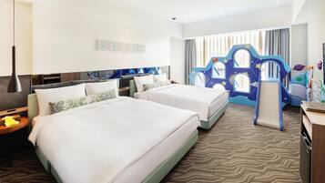 Superior Kid-Friendly Family Room | 1 bedroom, down comforters, Select Comfort beds, minibar