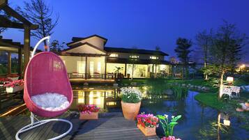 Signatur-villa | Premium-sengetøj, dundyner, individuelt design, individuel indretning