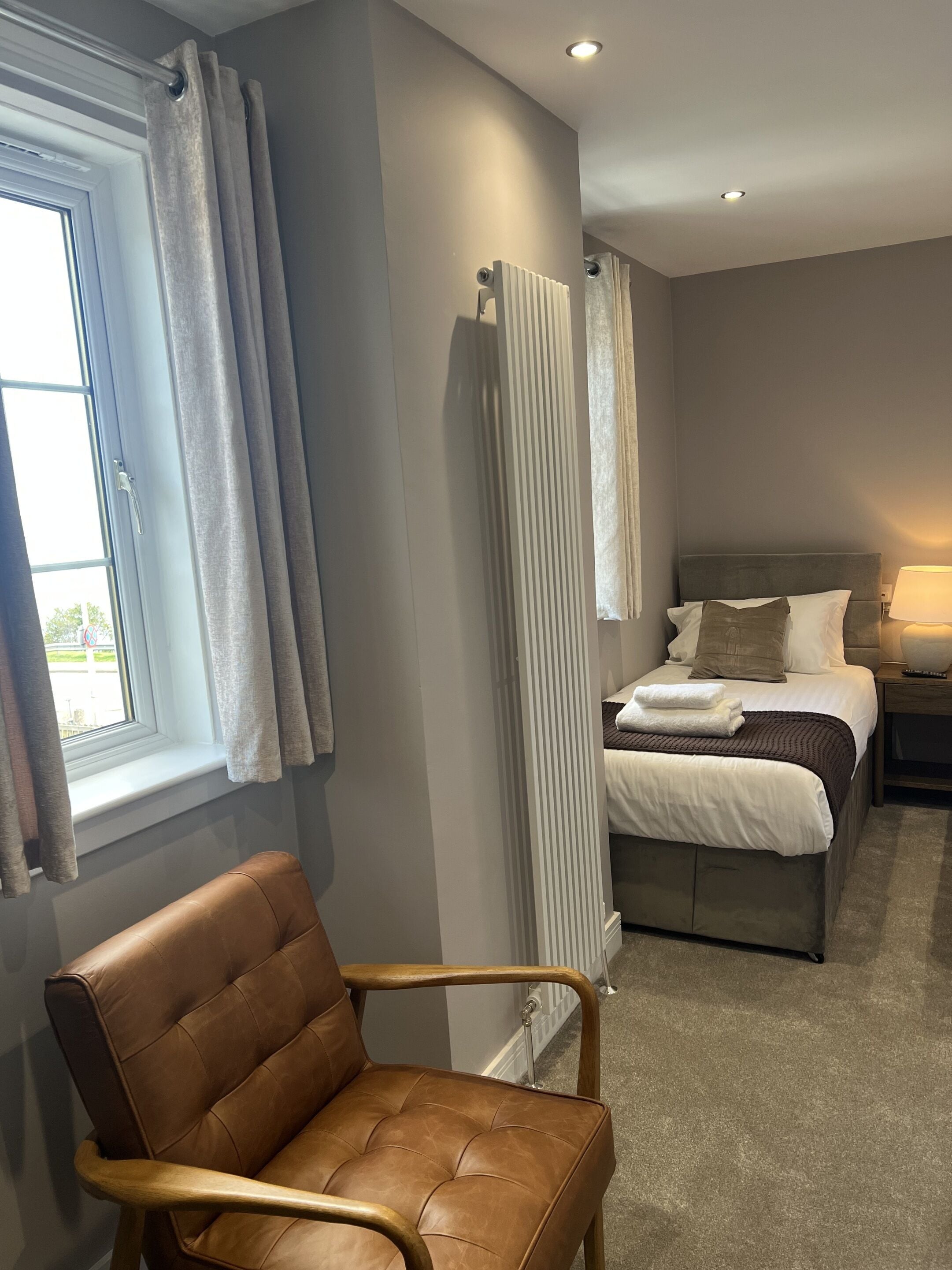 Standard-Zweibettzimmer, mit Bad, eingeschränkter Meerblick