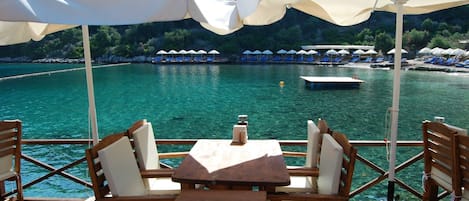 2 restaurants, breakfast, lunch, dinner served; Turkish cuisine