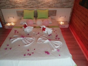 Caja de seguridad en la habitación, escritorio y wifi gratis