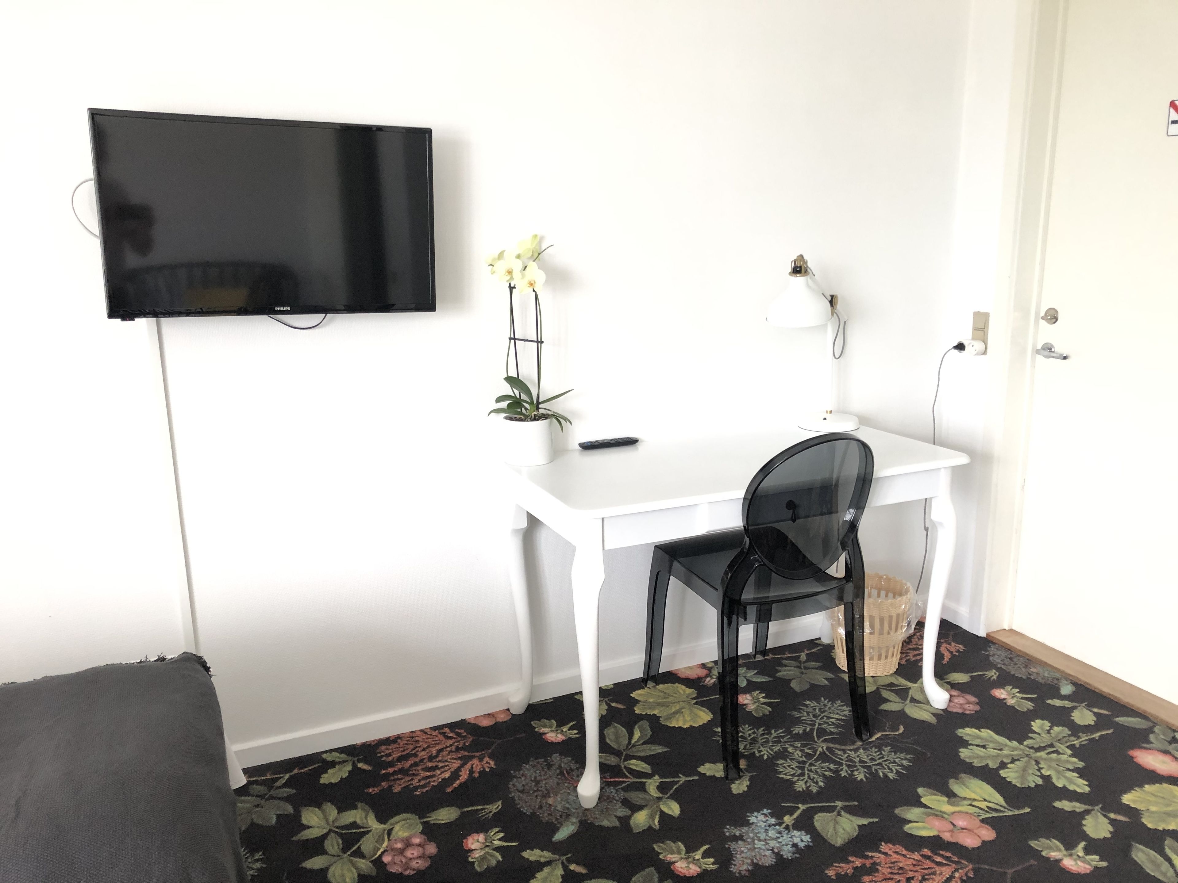 classic double room | individually decorated, individually furnished, iron/ironing board