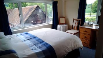 Double Room | Iron/ironing board, free cots/infant beds, free WiFi, bed sheets