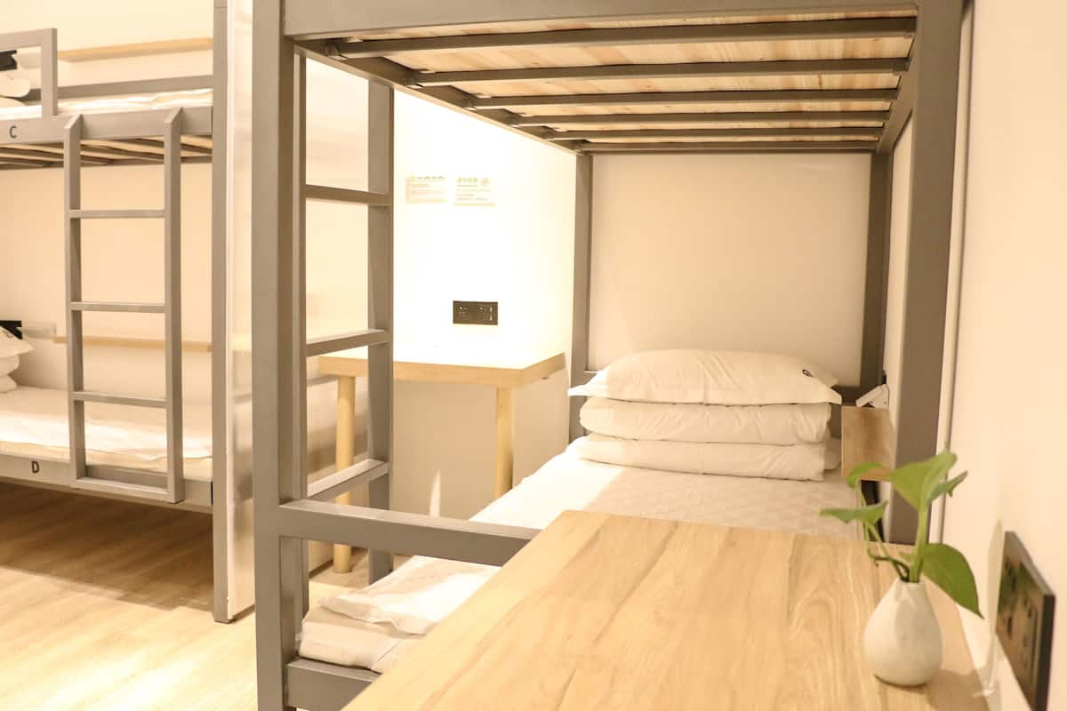 Standard Quadruple Room | Blackout drapes, free WiFi