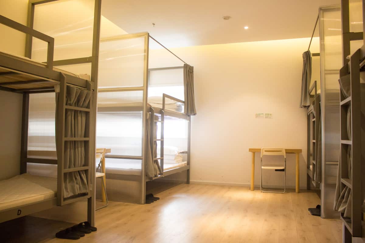 Sunshine- 1 bed in Male Dormitory | Blackout drapes, free WiFi