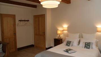 Standard Double Room (Le Tarn) | Egyptian cotton sheets, premium bedding, Select Comfort beds
