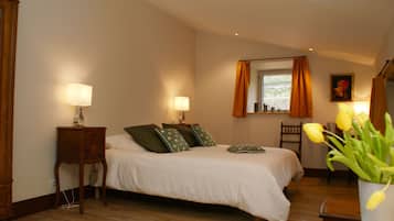 Deluxe Double or Twin Room, 1 Bedroom, Non Smoking (Le Causse Méjean) | Egyptian cotton sheets, premium bedding, Select Comfort beds
