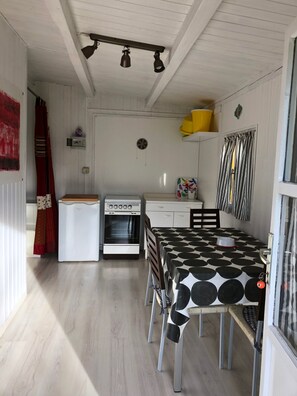 Bungalow, 2 Bedrooms, Shared Bathroom (4 pax) | Living area