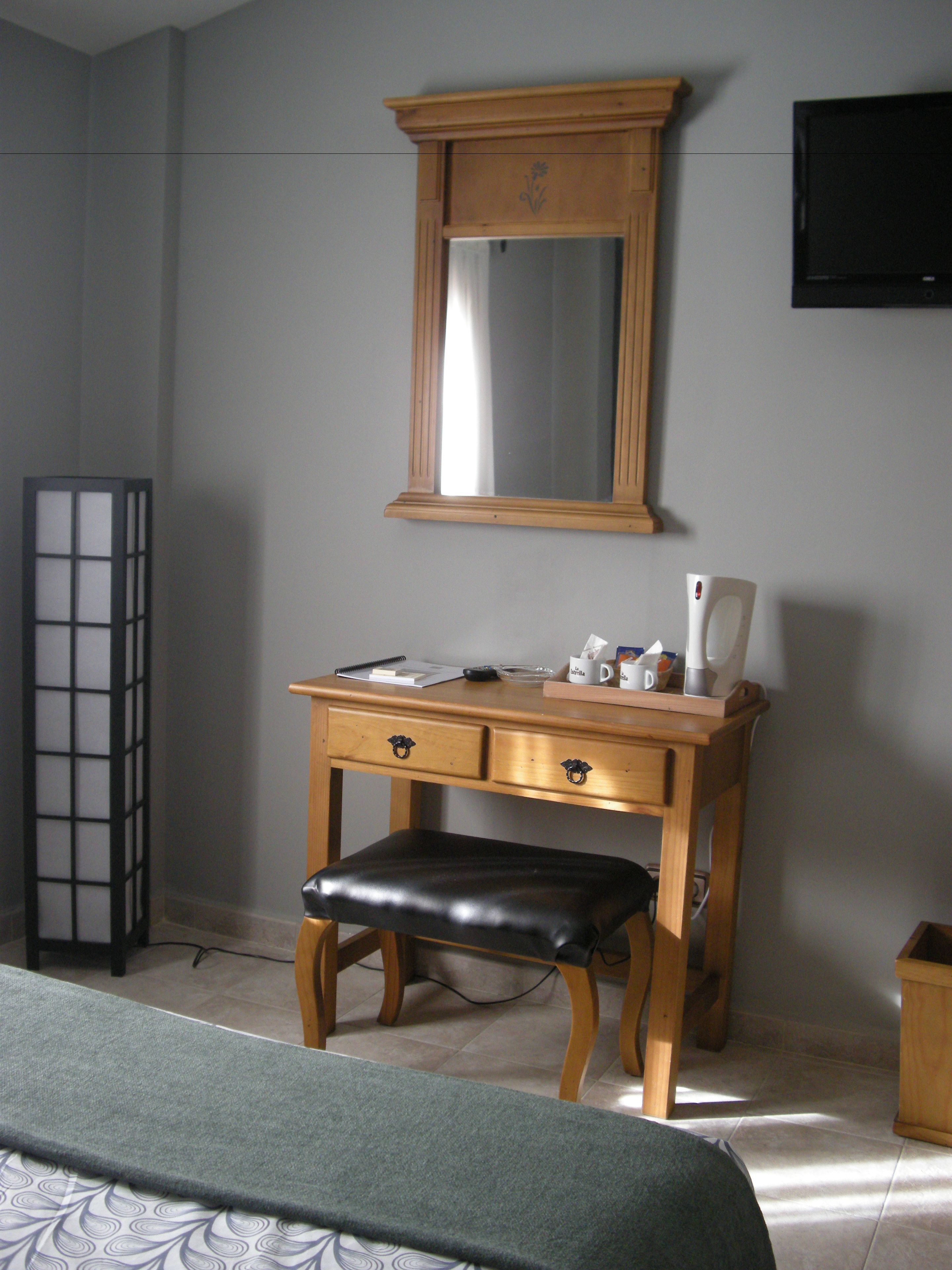 standard double room, smoking | living area | flat-screen tv