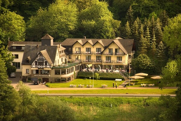 Property grounds - Moselhotel Restaurant Peifer (Brodenbach)