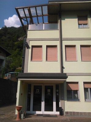 Front of property - Ostello Angolo Verde (Angolo Terme)