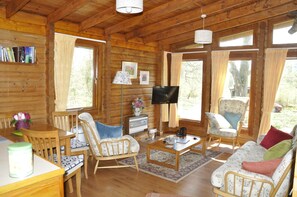 Cabaña, 3 habitaciones | Sala de estar