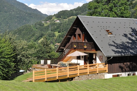 外观. 狼之谷仓酒店