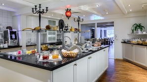 Gratis morgenmadsbuffet hver dag