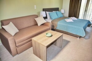 Iron/ironing board, free WiFi, bed sheets, wheelchair access