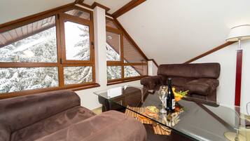 VIP Suite | Woonruimte | Een televisie