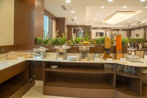Daily continental breakfast (INR 350 per person) - Hotel Mint Select Noida (Noida)