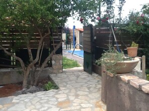 Outdoor pool - Petrospito Pool Apts Avlida, "Aeolos" (Chalcis)