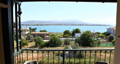 Petrospito Maisonette, Faros - Avlida