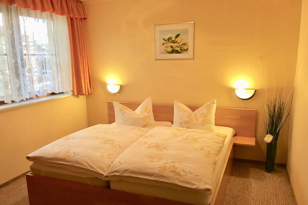 Appartement, 2 slaapkamers (Nr. 4) | Een kluis op de kamer, een bureau, gratis babybedden, gratis wifi