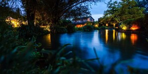 Pool - La Finestra Sul Fiume (Valeggio sul Mincio)