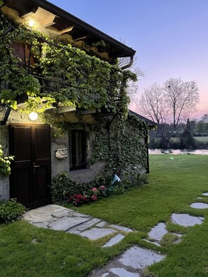 Duplex | Individually decorated, individually furnished, desk, laptop workspace - La Finestra Sul Fiume (Valeggio sul Mincio)