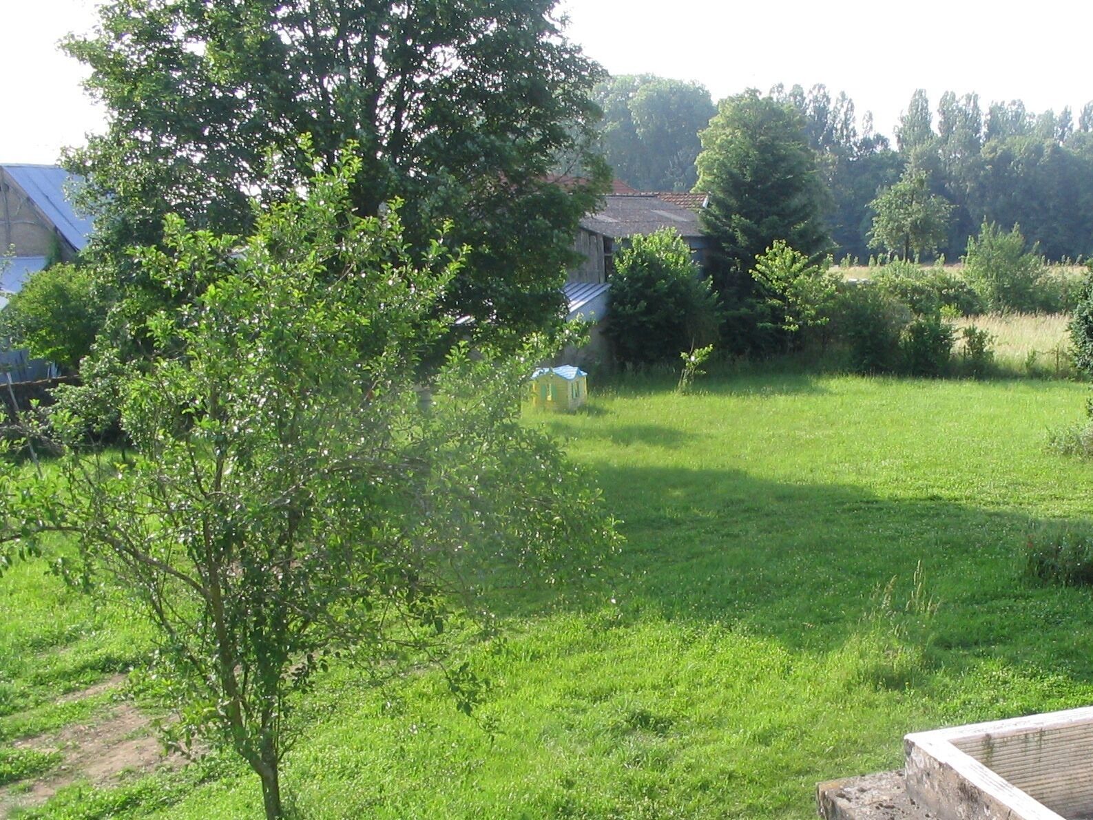 Chambre Double, salle de bains attenante (Chambre Rémi) | Vue depuis l’hébergement