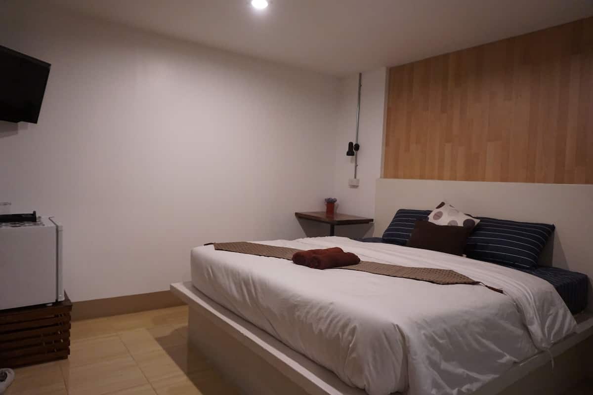 Double Room with Field View  | Tempat tidur lipat/tambahan, Wi-Fi gratis, dan seprai linen