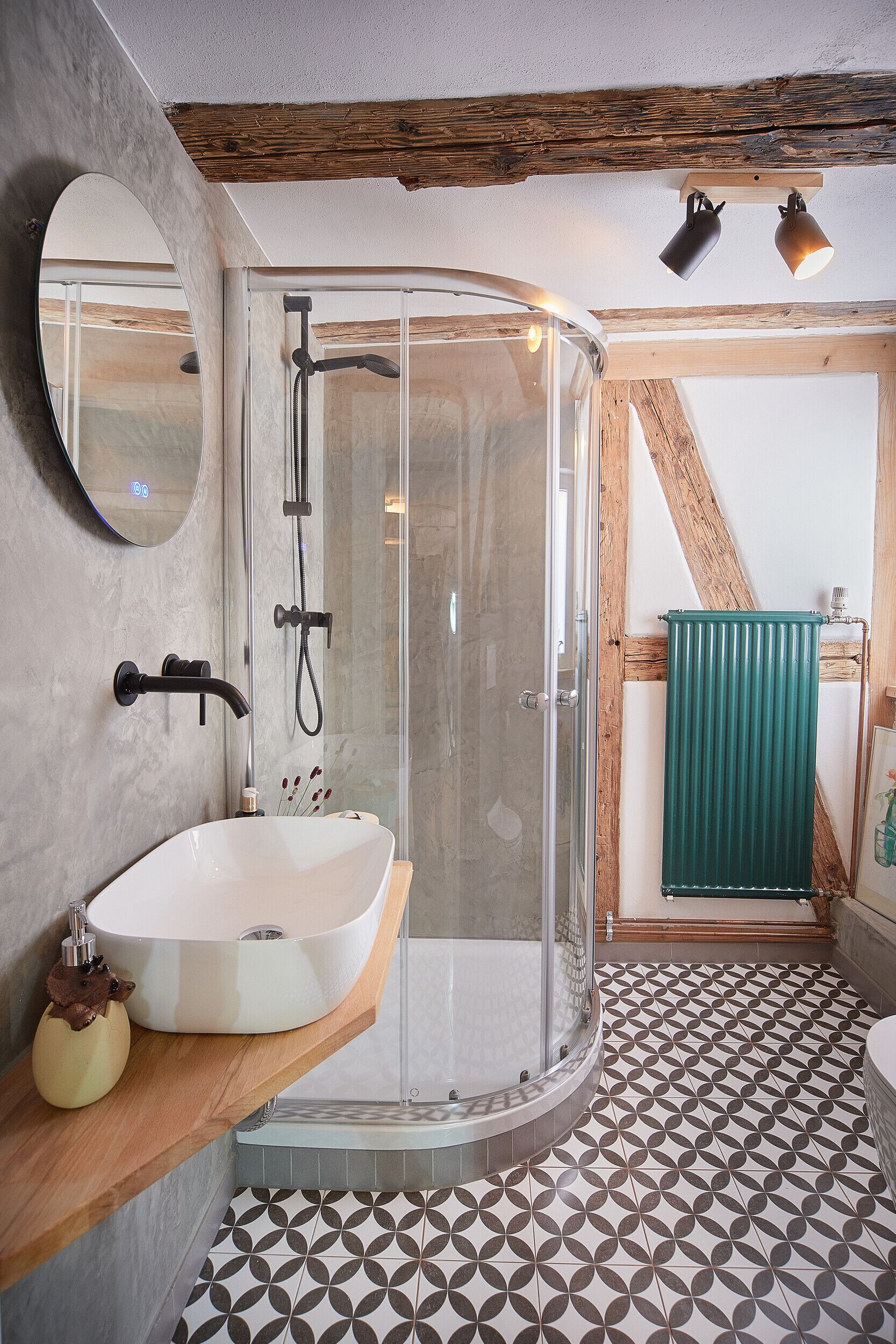 grand studio suite | bathroom | shower, designer toiletries, hair dryer, towels